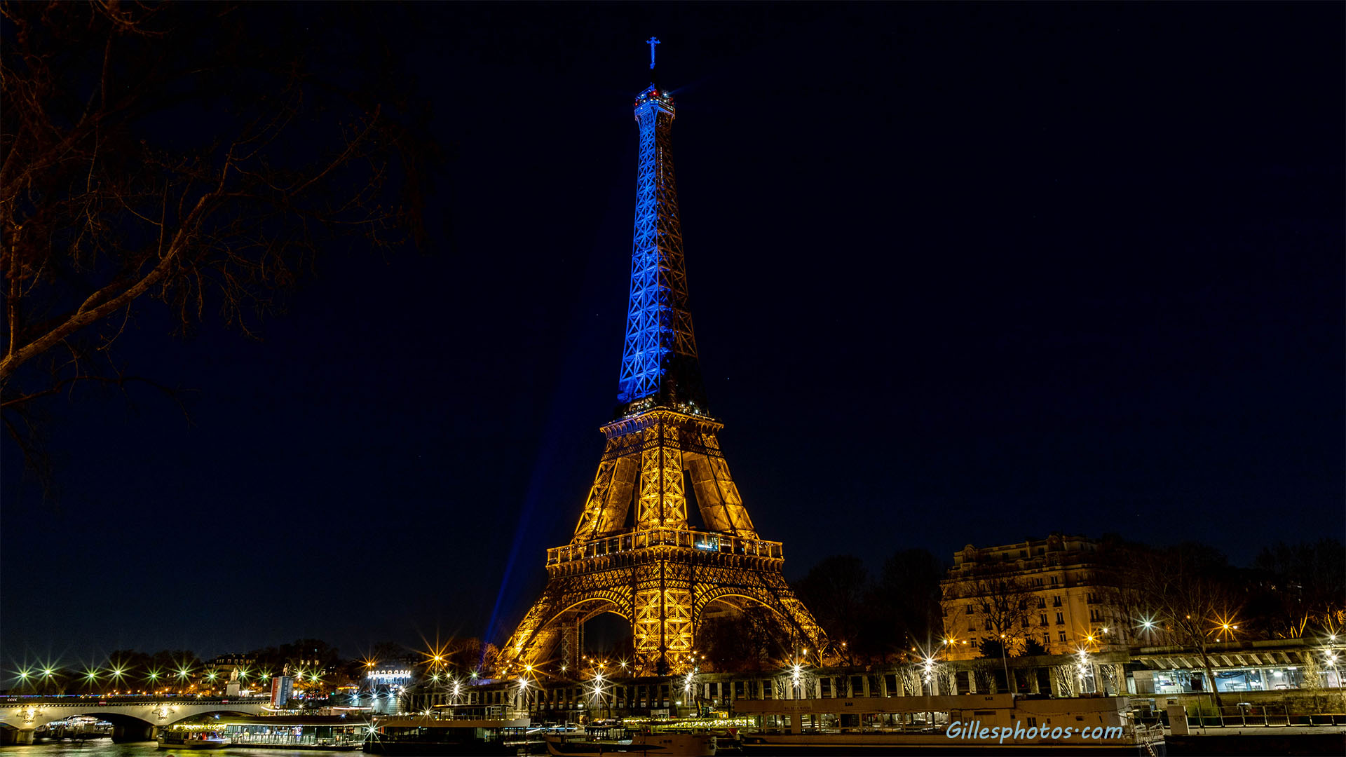 Février 2022 : La tour Eiffel aux couleurs de l'Ukraine en soutien aux Ukrainiens